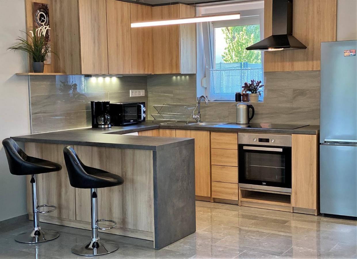 Otium Wellness Apartmanhaz Balatonakarattya Extérieur photo
