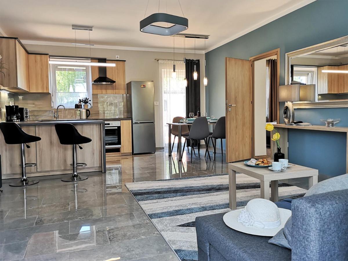 Otium Wellness Apartmanhaz Balatonakarattya Extérieur photo