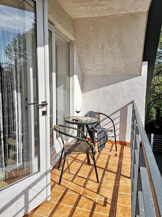 Otium Wellness Apartmanhaz Balatonakarattya Extérieur photo