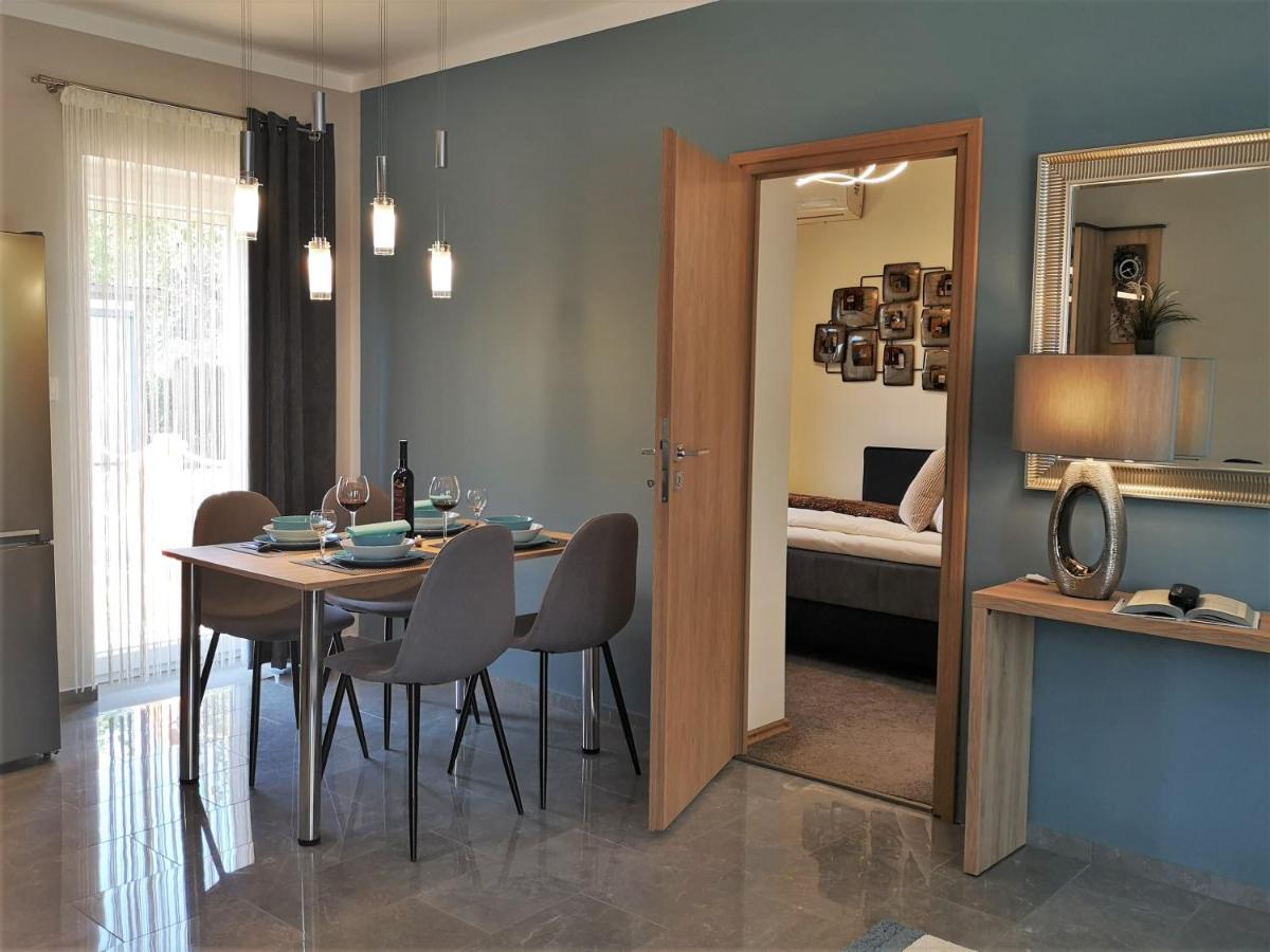 Otium Wellness Apartmanhaz Balatonakarattya Extérieur photo