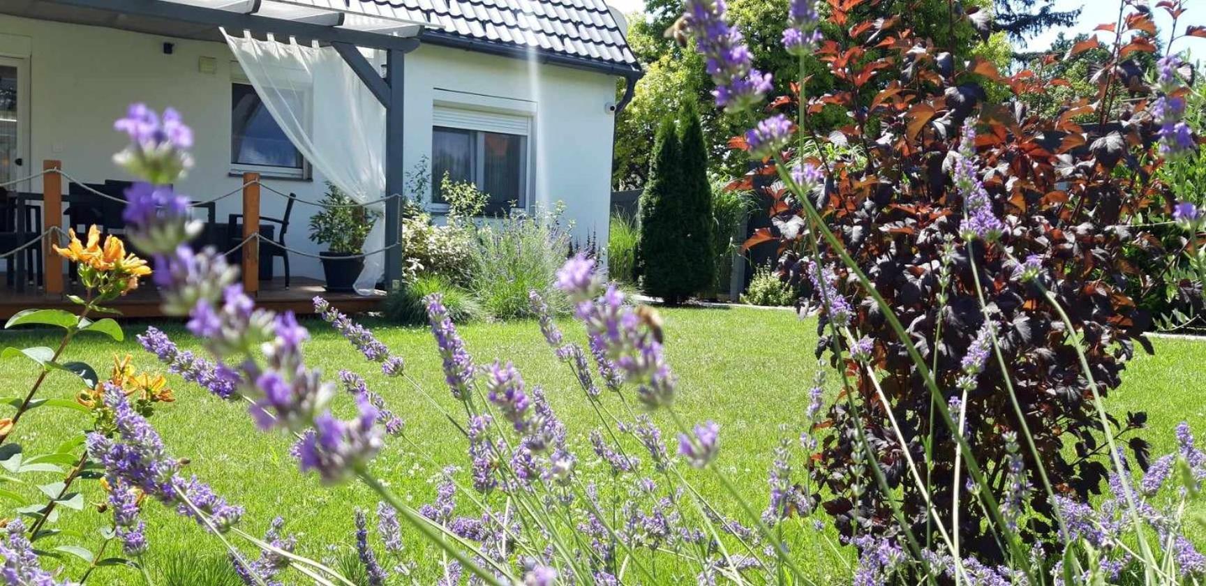 Otium Wellness Apartmanhaz Balatonakarattya Extérieur photo